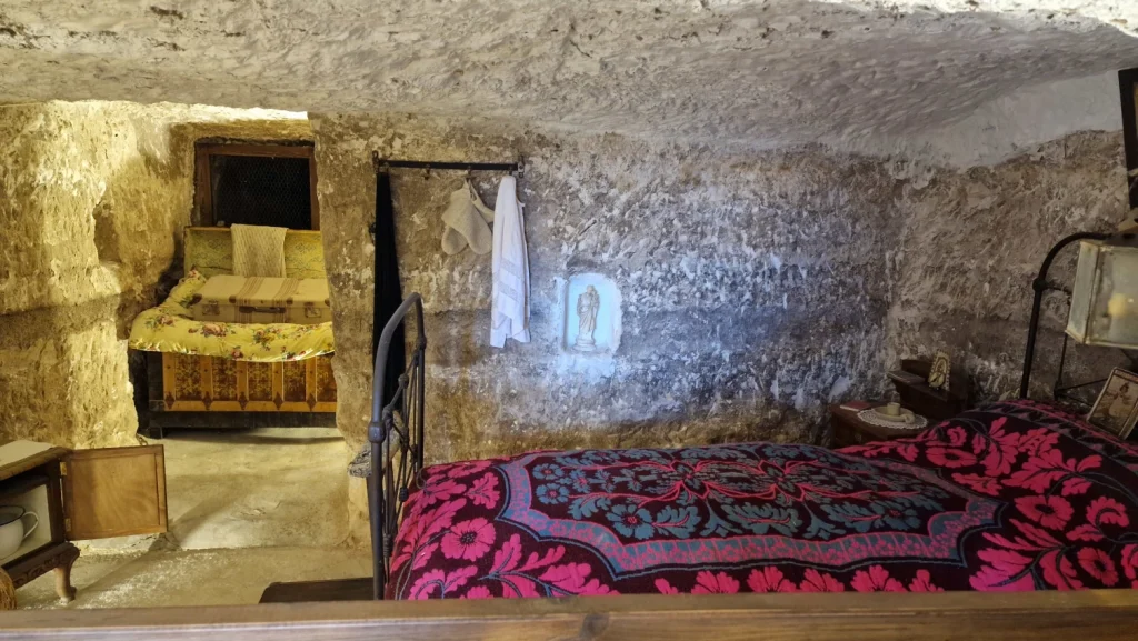 Casa-cueva-Alcalá-del-Júcar