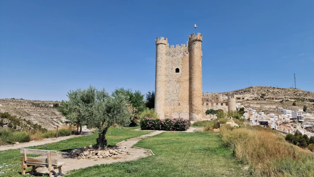 Castillo-Alcalá-del-Júcar