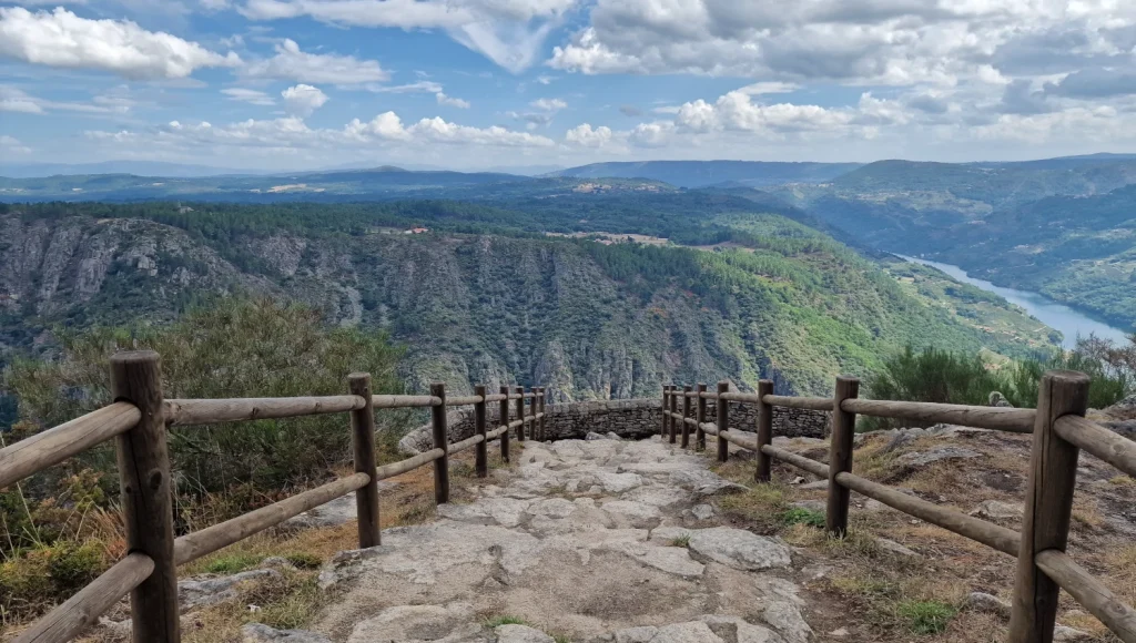 Mirador-do-curral-do-penso