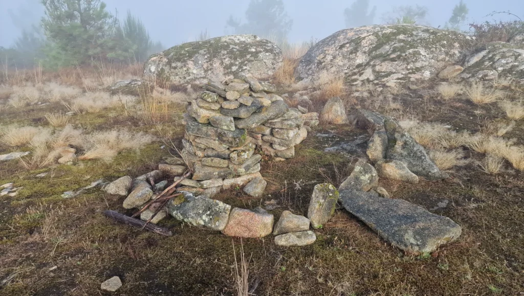 Ruinas-castro-ruta-cañones-del-Sil
