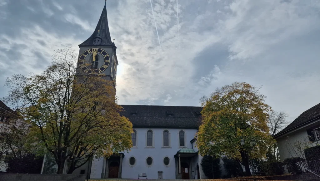 Iglesia-de-San-Pedro-Zurich