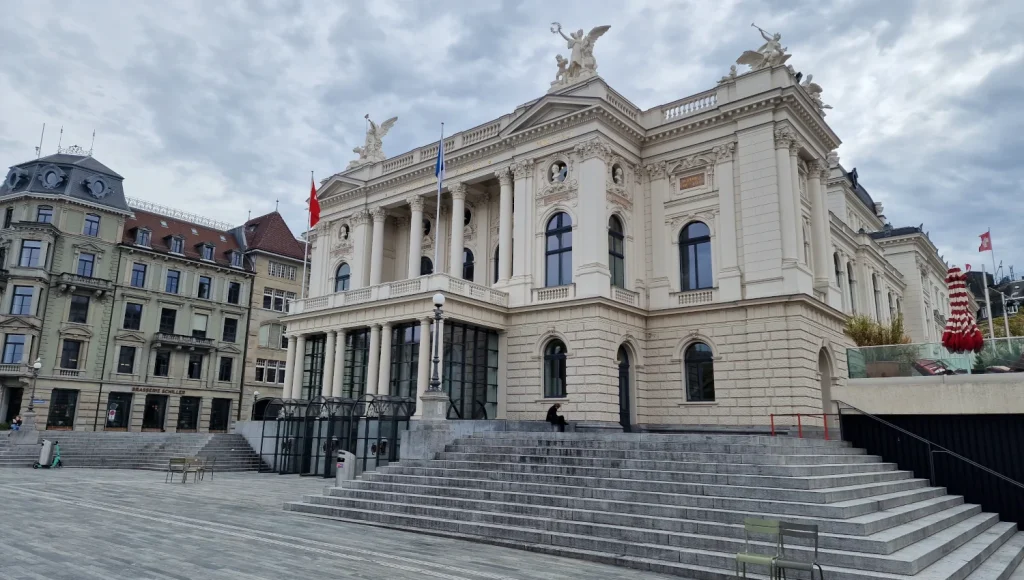 Operahouse-Zurich