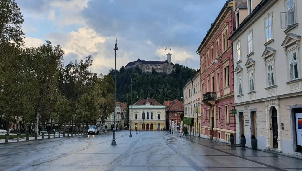 Plaza-del-congreso-Liubliana