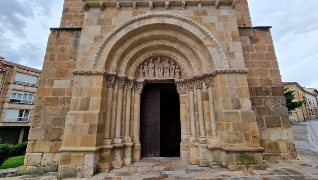 Iglesia-de-San-Juan-de-Rabanera-Soria