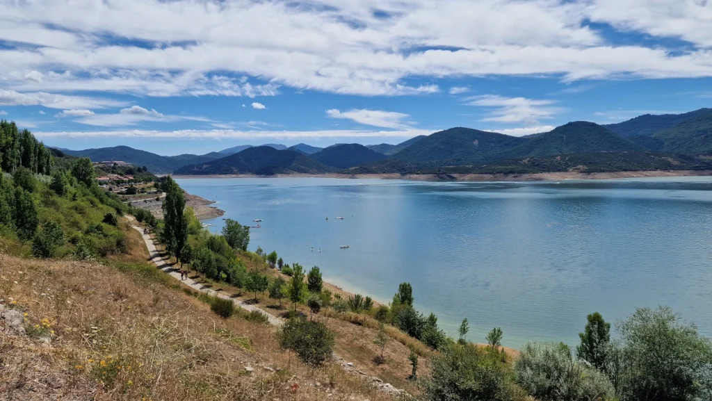 Paseo-del-recuerdo-Riaño