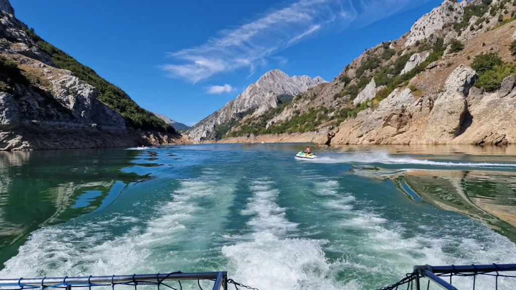 Crucero-fiordos-leoneses