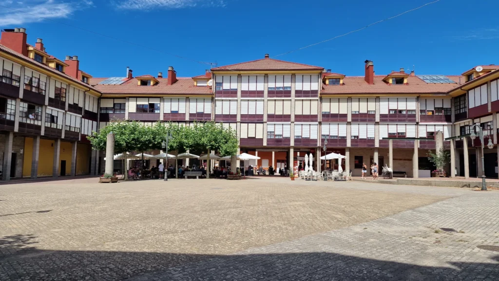 Plaza de los Pueblos