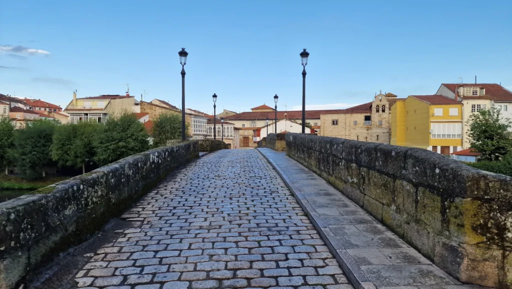 Ponte-Vella-Monforte-de-Lemos