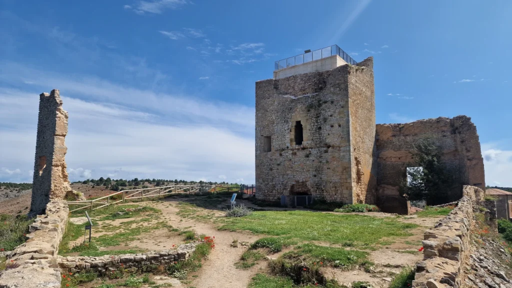 Torre-del-homenaje-Calatañazor