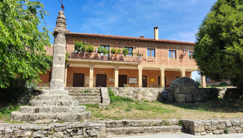 Plaza-Mayor-Calatañazor