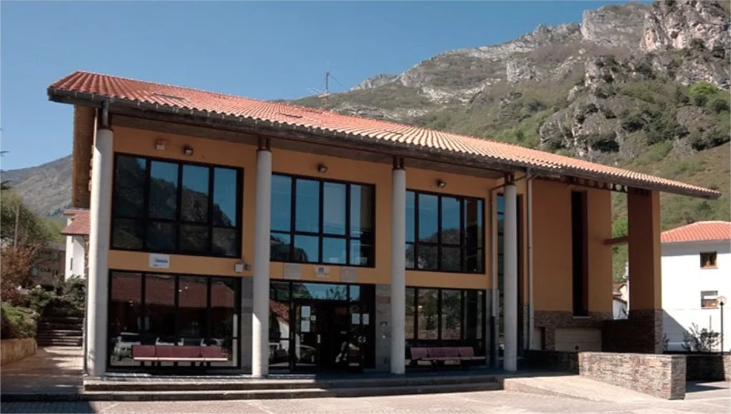 Centro-de-Interpretación-del-Parque-Natural-de-Somiedo