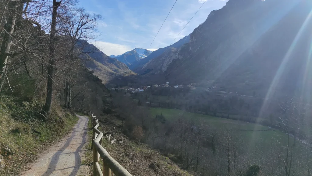 Senda-accesible-Pola-de-Somiedo