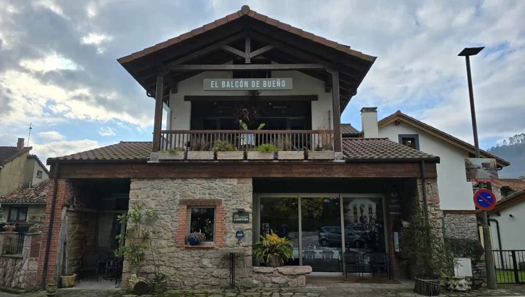 Restaurante-El-Balcón-de-Bueño