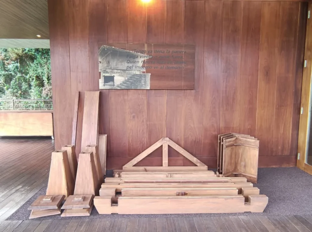 Maqueta-hórreo-Centro-Interpretación-del-Hórreo-de-Bueño