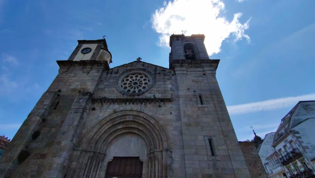 Iglesia-de-Santa-María-do-Campo-Viveiro