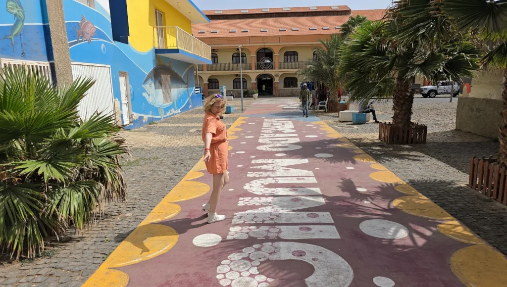 Mercado-municipal-de-Santa-María-Isla-de-Sal