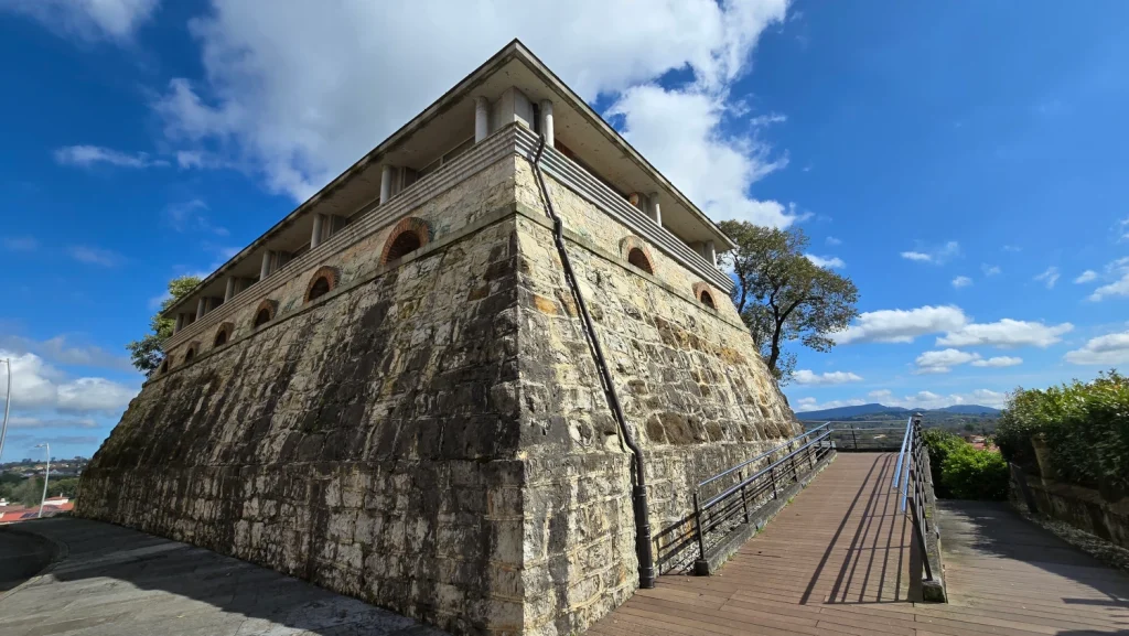 Antiguo-depósito-de-agua-de-Noreña