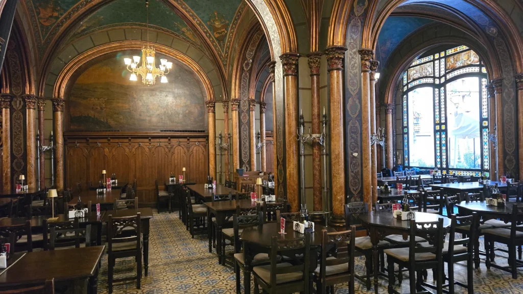 Caru'cu-Bere-Bucarest