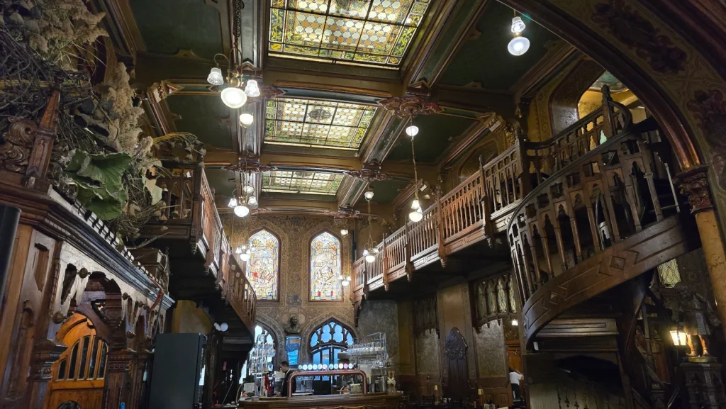 Caru'cu-Bere-Bucarest