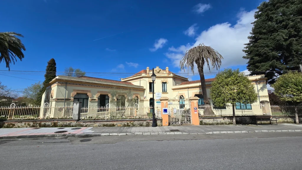 Escuelas-Fundación-Alonso-Rionda-Noreña