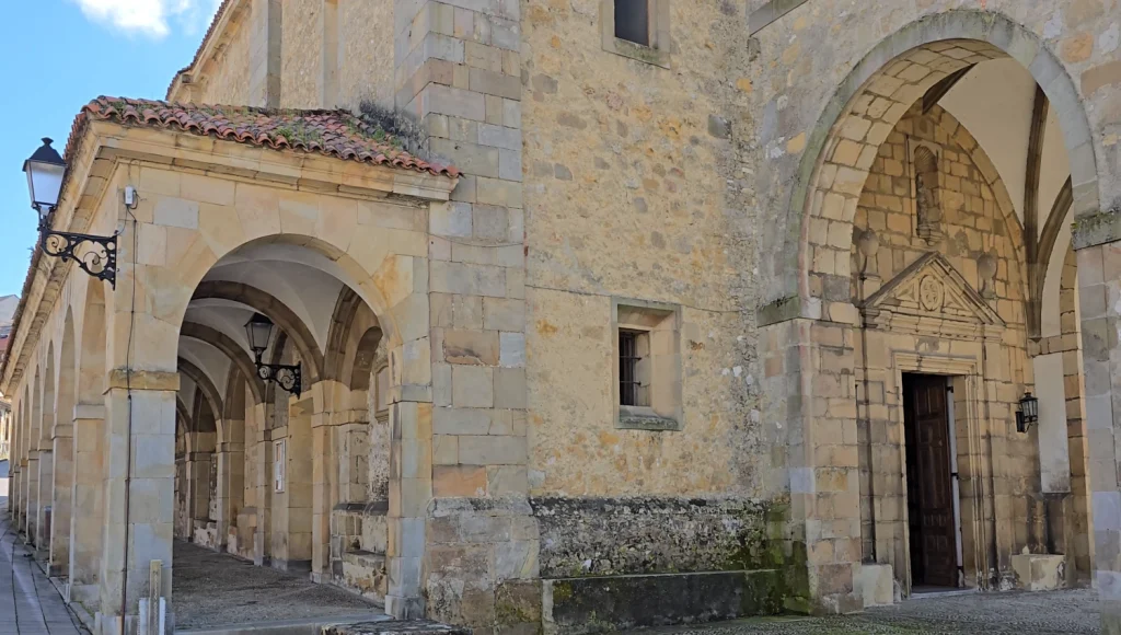 Iglesia-de-Santa-María-Noreña