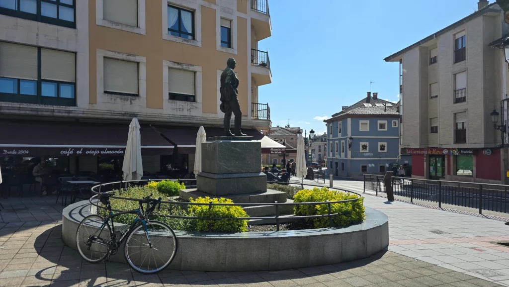 Monumento-a-Pedro-Alonso-Noreña