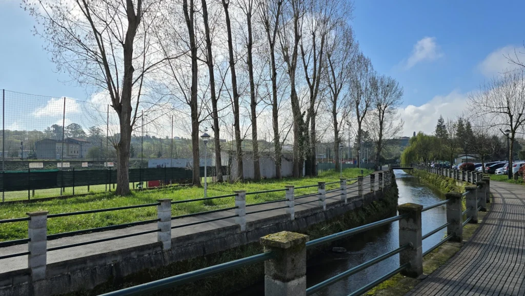 Parking-público-en-Noreña