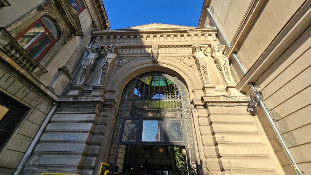 Pasajul-Macca-Vilacrosse-Bucarest