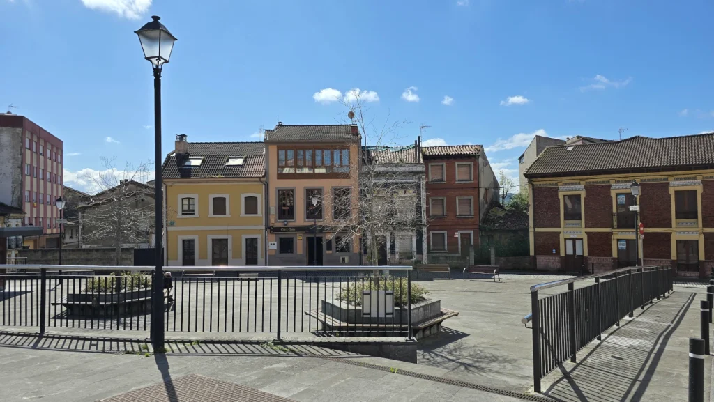 Plaza-Eulalia-Rodríguez-Busto-Noreña