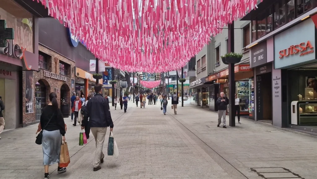 Avenida-Meritxell-Andorra-la-Vella