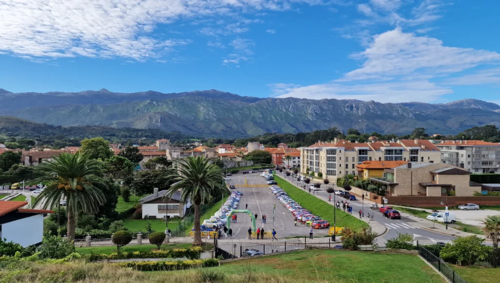 Parking-playa-del-Sablón-Llanes