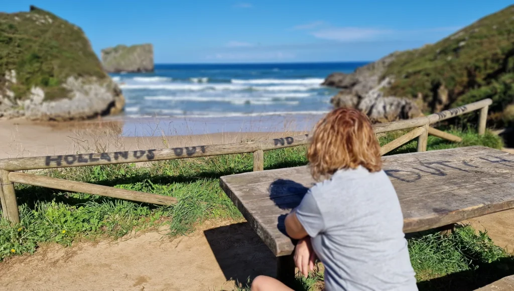 Playa-el-Portillu-Llanes