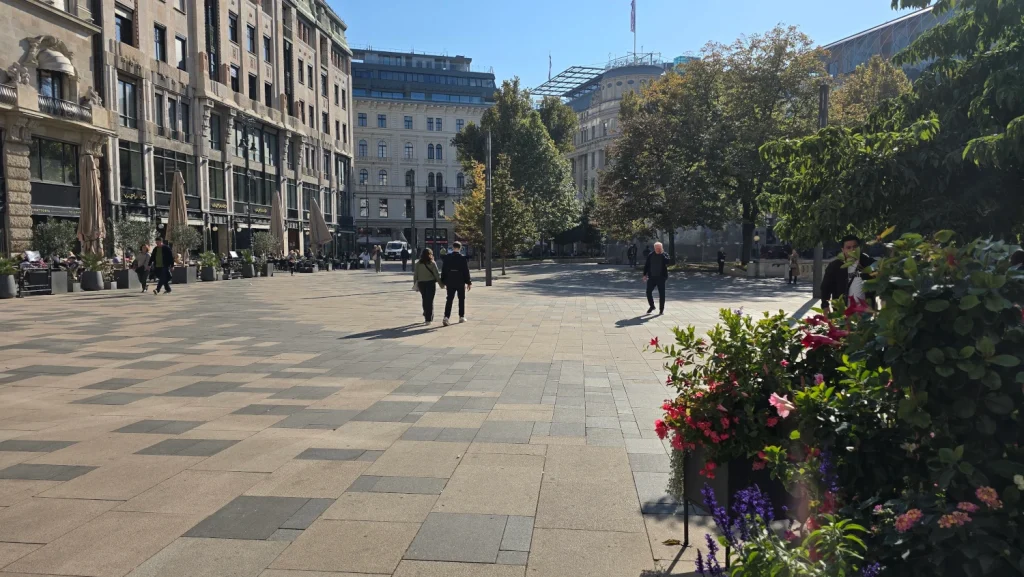 Plaza-Vorosmarty-Budapest