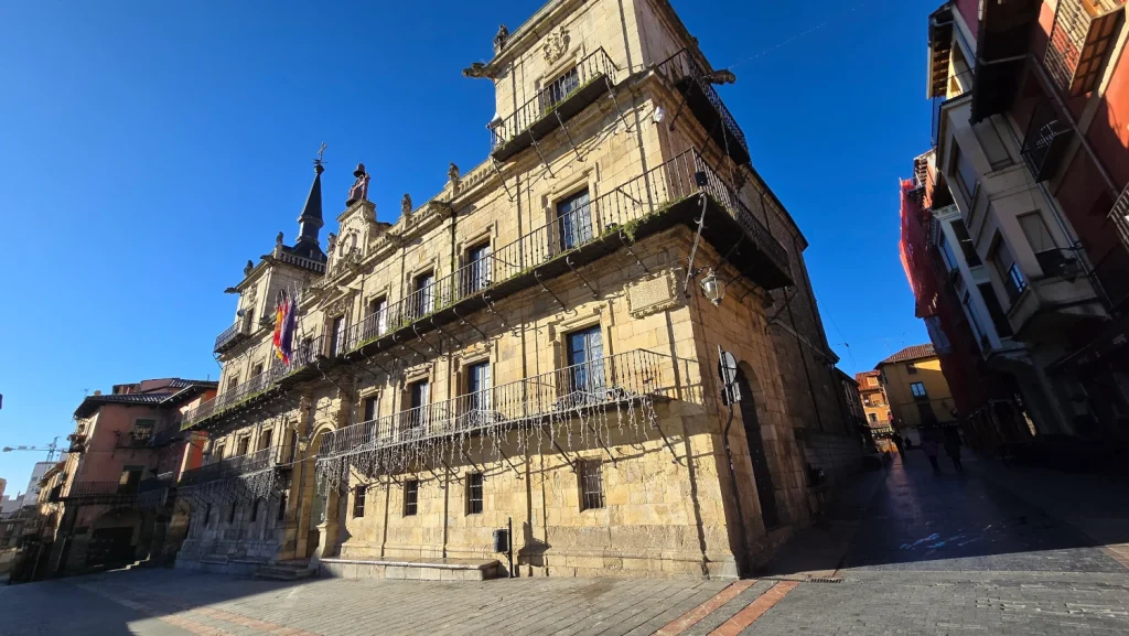 Antigua-casa-Consistorial-de-León