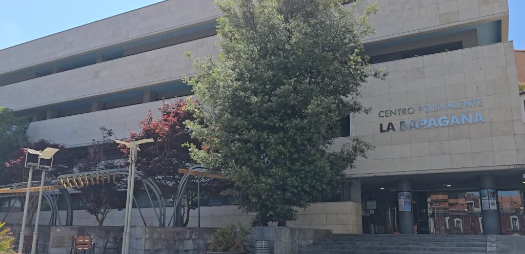 Centro-Polivalente-La-Baragaña-Candás