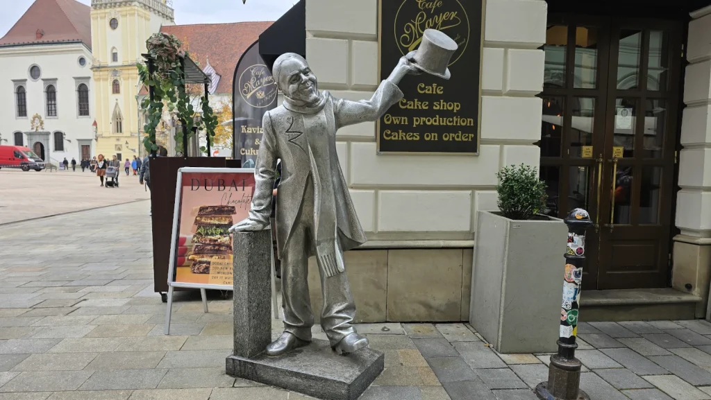 Schöner-Náci-Bratislava