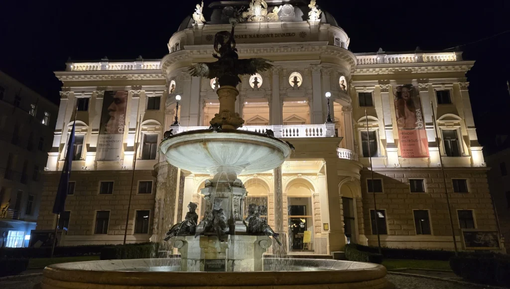 Fuente-Teatro-Nacional-Eslovaquia