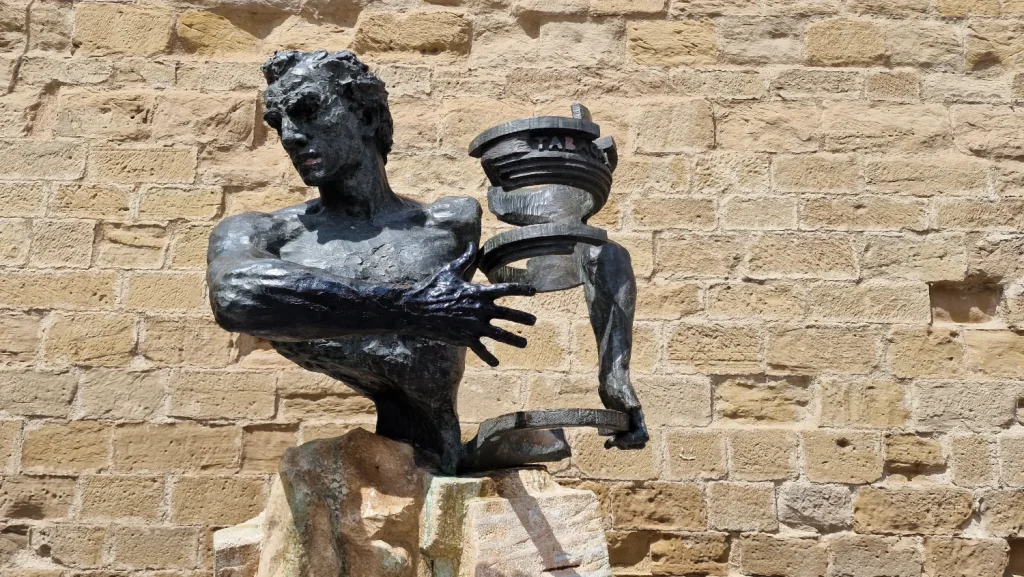 Hombre-centenario-Tabacalera-Logroño