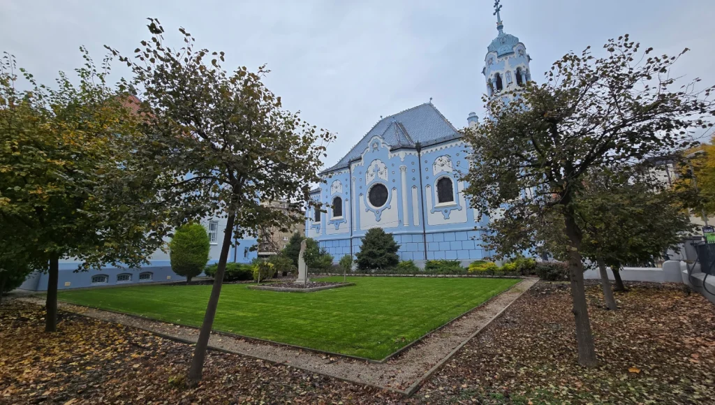 Iglesia-azul-Bratislava