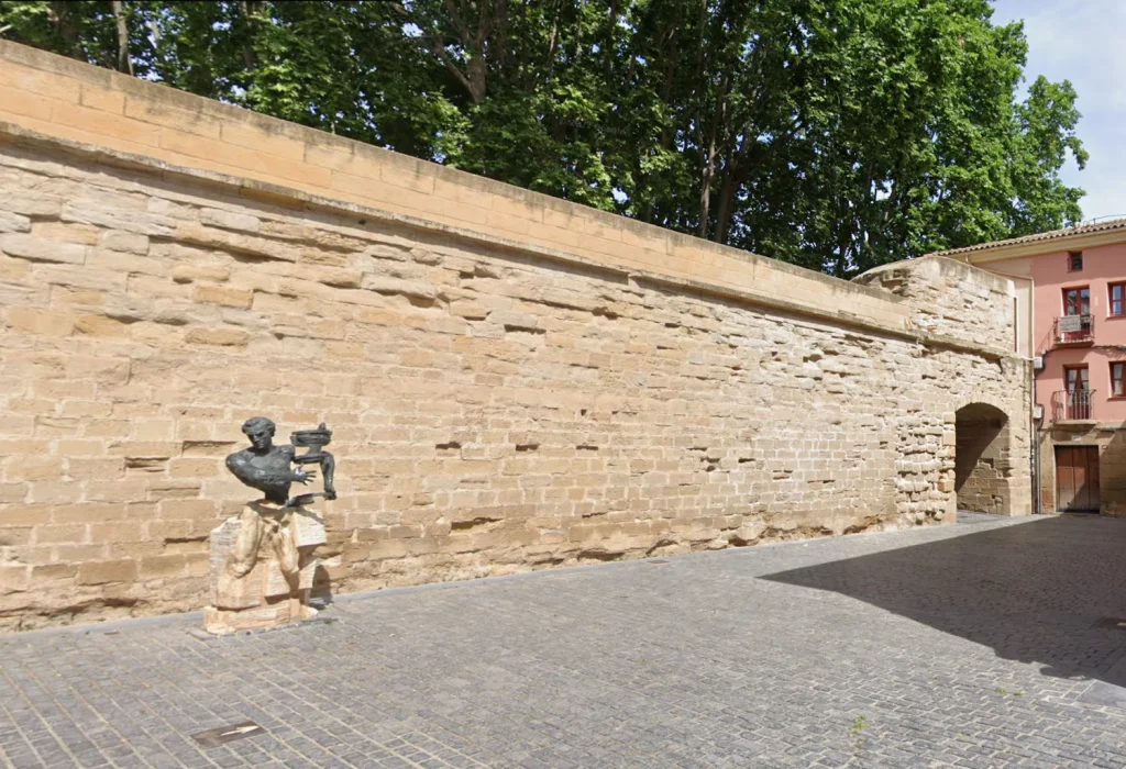 Muralla-del-Revellín-Logroño