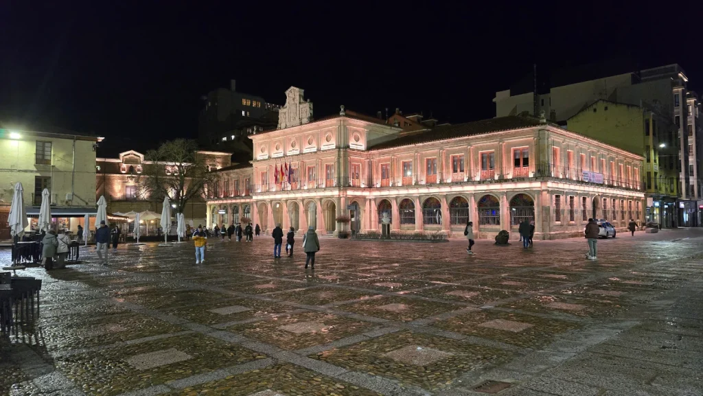 Plaza-de-San-Marcelo-León