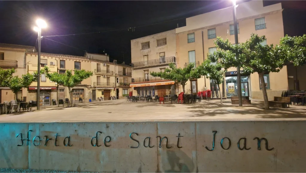 Plaza-de-Catalunya-Horta-de-Sant-Joan