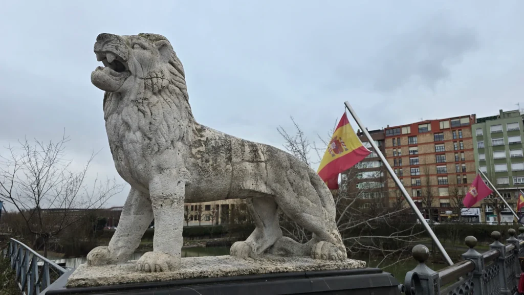 Puente-de-los-leones-León