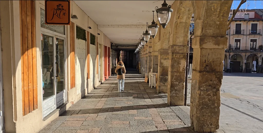 Plaza-Mayor-de-León