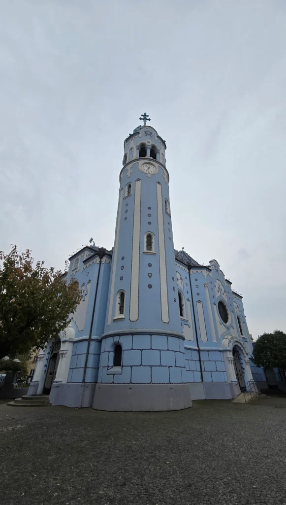 Iglesia-azul-Bratislava