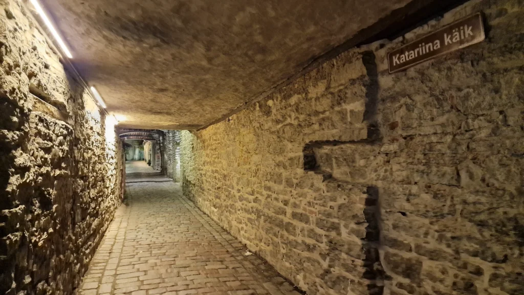 Pasaje-de-Santa-Katalina-Tallin