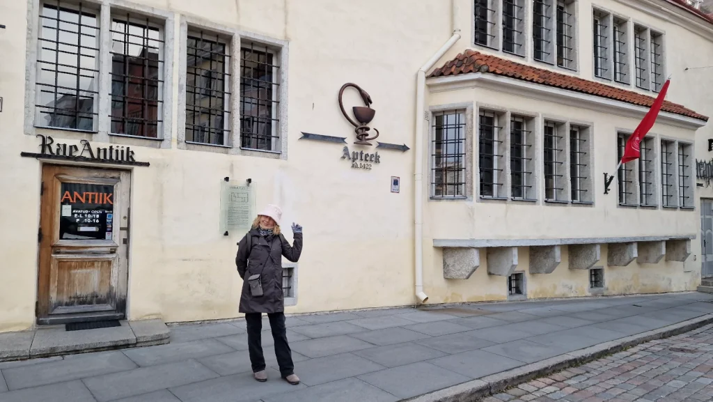 Farmacia-Plaza-Ayuntamiento-Tallin