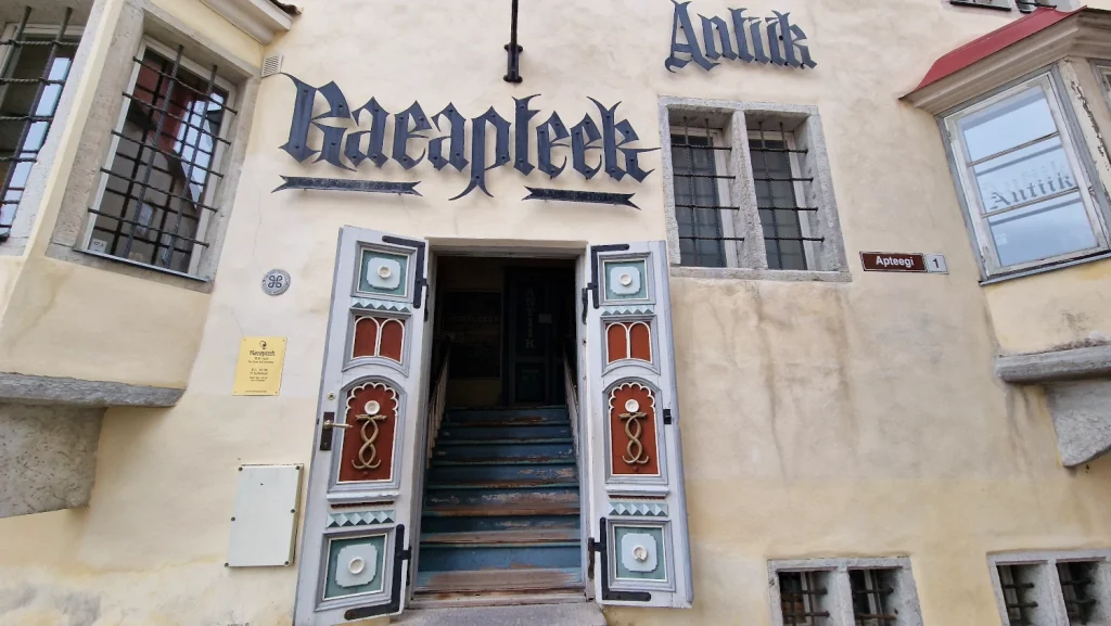 Farmacia-del-Ayuntamiento-Tallin