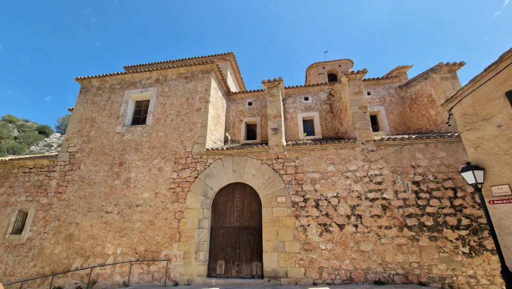 Iglesia-vieja-de-Miravet
