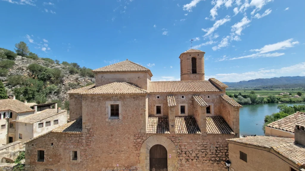 Iglesia-vieja-de-Miravet